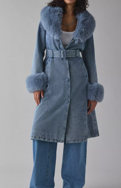 Gorgeous Trench Coat With Faux Fur