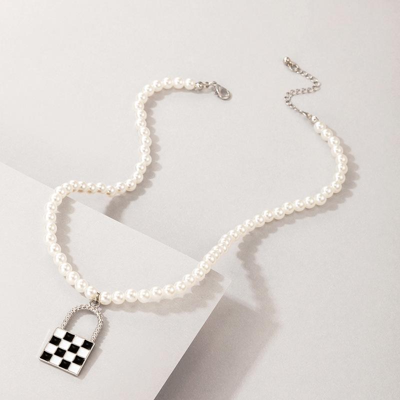 Flower Shell Love Beaded Neck Chain